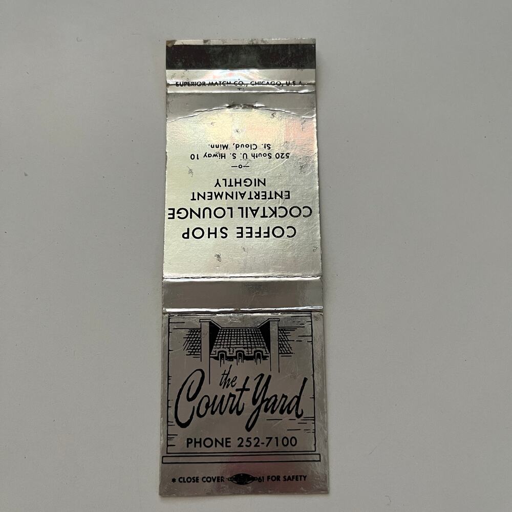 The Court Yard Coffee Shop Cocktail Lounge Vintage Matchbook Cover SMB58-5 - Picture 2 of 2